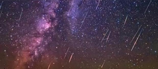 Lluvia de estrellas fugaces Lluvia de estrellas fugaces