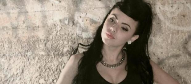 photo tirée Du clip #Askiparait , de Niia Hall photo tirée Du clip #Askiparait , de Niia Hall