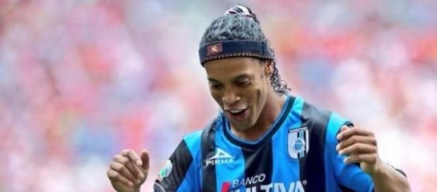 Querétaro buscará más figuras como Dinho Querétaro buscará más figuras como Dinho