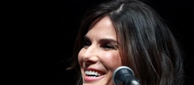 Sandra Bullock: Mit 50 die schönste Frau der Welt Sandra Bullock: Mit 50 die schönste Frau der Welt