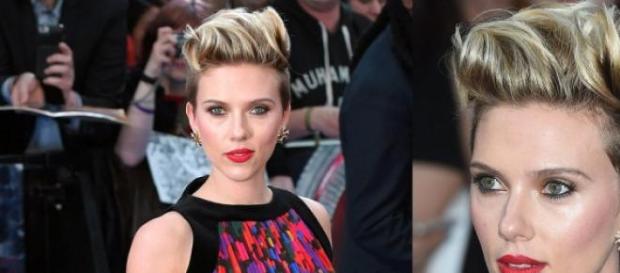Scarlett Johansson deslumbrante em Londres Scarlett Johansson deslumbrante em Londres