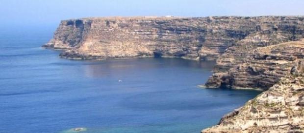 Lampedusa, lugar de llegada de inmigrantes Lampedusa, lugar de llegada de inmigrantes