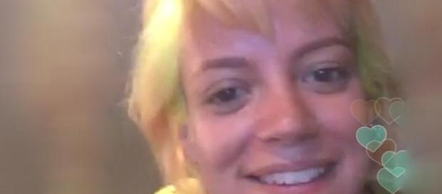 Lily Allen entrou para o Periscope. Lily Allen entrou para o Periscope.