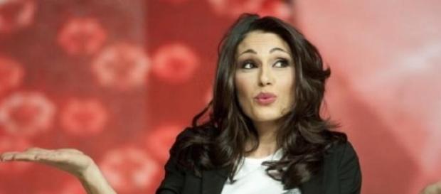 Lo show di Anna Tatangelo su Italia 1 Lo show di Anna Tatangelo su Italia 1