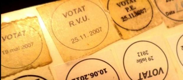 Carte de identitate cu participarea la vot Carte de identitate cu participarea la vot