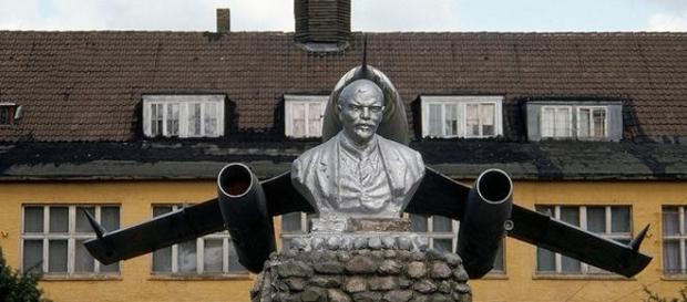 Lenin, imbalsamat cu tehnici speciale Lenin, imbalsamat cu tehnici speciale