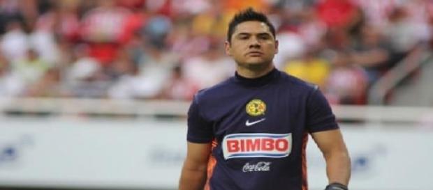 Moisés Muñoz se molesta con el equipo rival Moisés Muñoz se molesta con el equipo rival