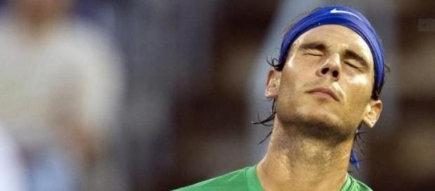 Nadal dépité après une défaite Nadal dépité après une défaite