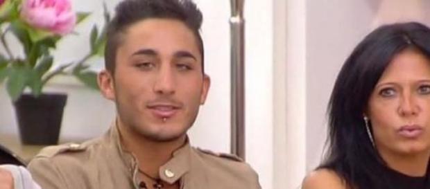 Nathalie soutient son ex Vivian. Nathalie soutient son ex Vivian.
