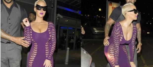 Amber Rose arrasou com vestido muito revelador Amber Rose arrasou com vestido muito revelador