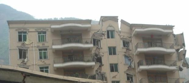 Certains bâtiments n'ont pas résisté au séisme Certains bâtiments n'ont pas résisté au séisme