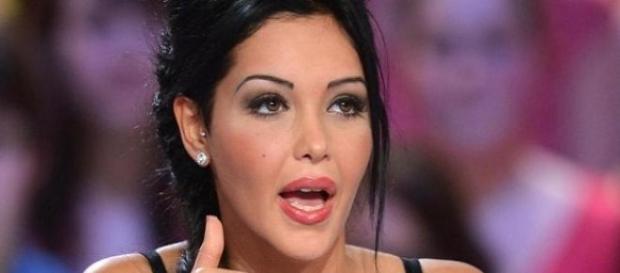 Nabilla, son retour au salon WTF, un flop ? Nabilla, son retour au salon WTF, un flop ?