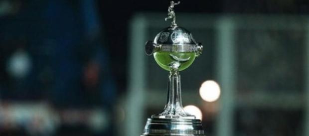 Taça da Libertadores: objeto de desejo dos clubes Taça da Libertadores: objeto de desejo dos clubes