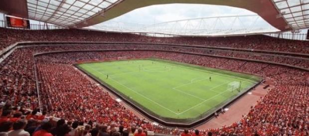 Emirates Stadium irá receber o líder inglês Emirates Stadium irá receber o líder inglês