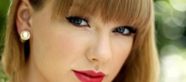 Taylor Swift decide expresas sus sentimientos Taylor Swift decide expresas sus sentimientos