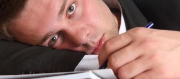 Evita procrastinar y no se te acumulará el trabajo Evita procrastinar y no se te acumulará el trabajo
