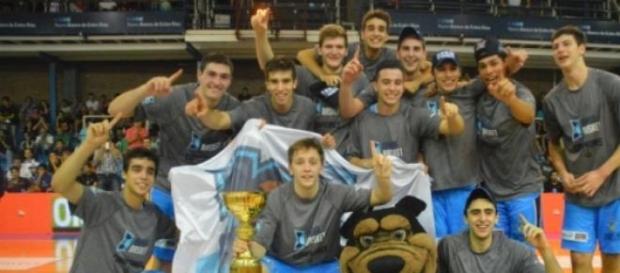 Foto del plantel campeón cedida por lnb.com.ar Foto del plantel campeón cedida por lnb.com.ar