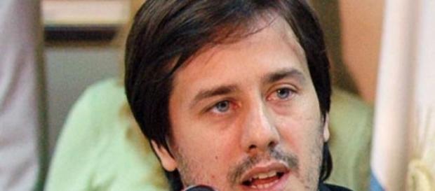 Recalde candidato por el Frente para la Victoria Recalde candidato por el Frente para la Victoria