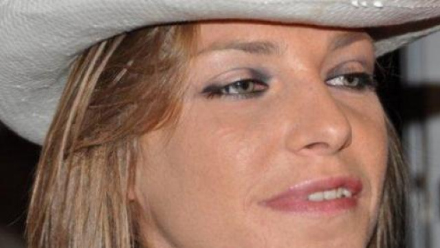 Loredana Errore torna a cantare dopo l'incidente.