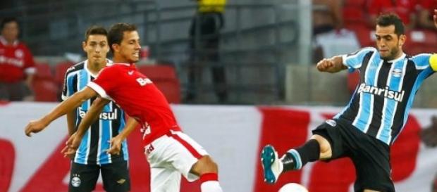 Grêmio e Internacional ficam no 0x0 Grêmio e Internacional ficam no 0x0
