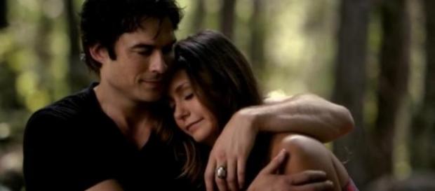 Vampire Diaries: Nina Dobrev und Ian Somerhalder. Vampire Diaries: Nina Dobrev und Ian Somerhalder.