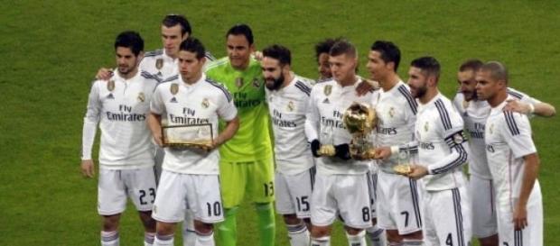 Os merengues não poderão contratar jogadores Os merengues não poderão contratar jogadores