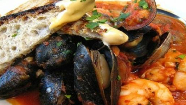 Il cacciucco, piatto tipico livornese