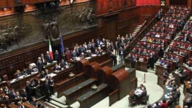 Voto favorevole al primo articolo dell'Italicum