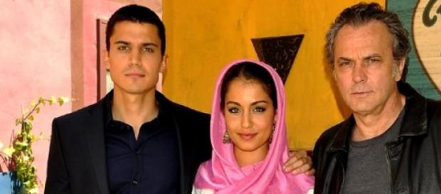 Álex González e Hiba Abouk en "El Príncipe". Álex González e Hiba Abouk en "El Príncipe".