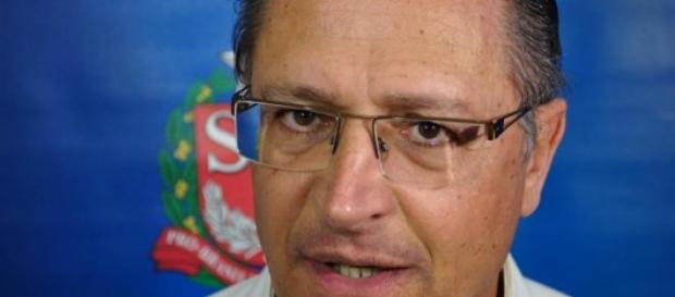 Filho de Alckmin morre em acidente de helicóptero Filho de Alckmin morre em acidente de helicóptero