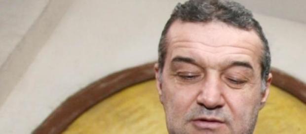 Gigi Becali e un om liber Gigi Becali e un om liber