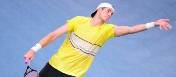 Isner affrontera Djokovic en demi-finales. Isner affrontera Djokovic en demi-finales.