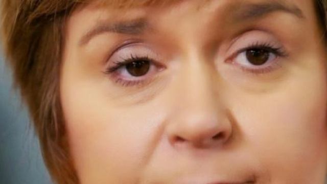 Nicola Sturgeron toglierà voti a Miliband?