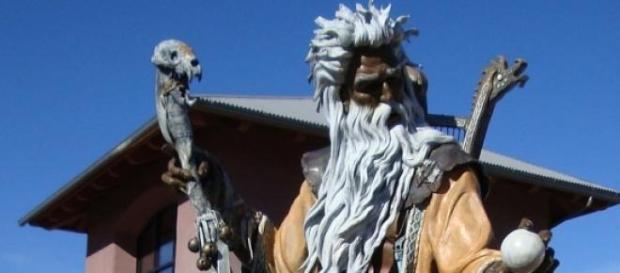 Estátua de Merlin, no Arizona, EUA. Estátua de Merlin, no Arizona, EUA.