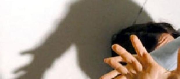 Fetele bătute de tatăl lor, au făcut reclamație Fetele bătute de tatăl lor, au făcut reclamație