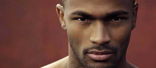 Keith Carlos, modelo de enigmática mirada Keith Carlos, modelo de enigmática mirada