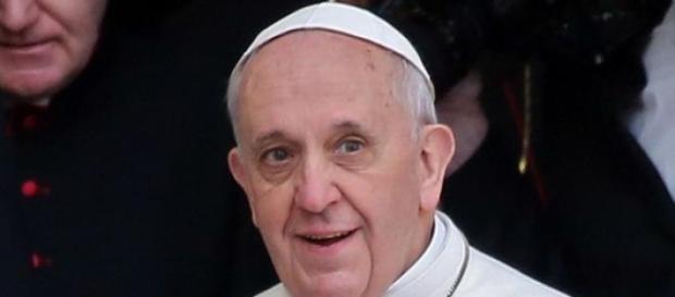 Le Pape demande plus de soutien aux persécutés. Le Pape demande plus de soutien aux persécutés.