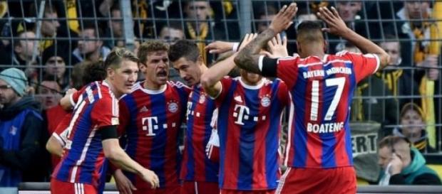 Lewandowski nie celebruje gola przeciwko Borussii Lewandowski nie celebruje gola przeciwko Borussii