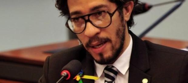 Projeto de lei defende o aborto Projeto de lei defende o aborto