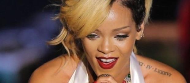 Rihanna, una dintre cele mai iubite cantarete Rihanna, una dintre cele mai iubite cantarete