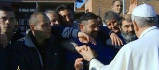 Amnistia e indulto, attesa bolla di Papa Francesco Amnistia e indulto, attesa bolla di Papa Francesco