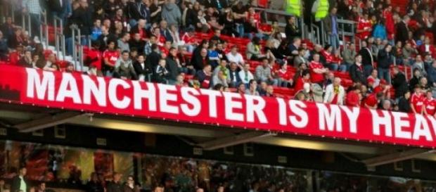 City e United jogam este domingo em Old Trafford City e United jogam este domingo em Old Trafford