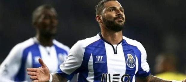 Quaresma foi titular e marcou dois golos Quaresma foi titular e marcou dois golos