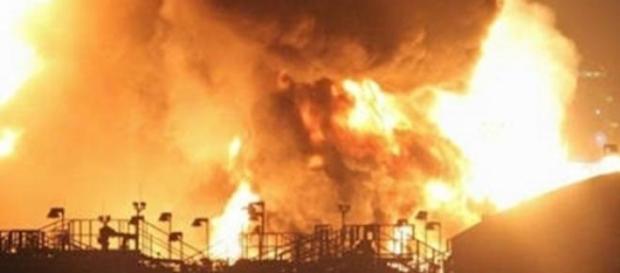 5° dia de incêndio em Santos 5° dia de incêndio em Santos
