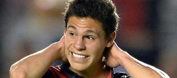 Ponchito González recibe apoyo de su afición Ponchito González recibe apoyo de su afición