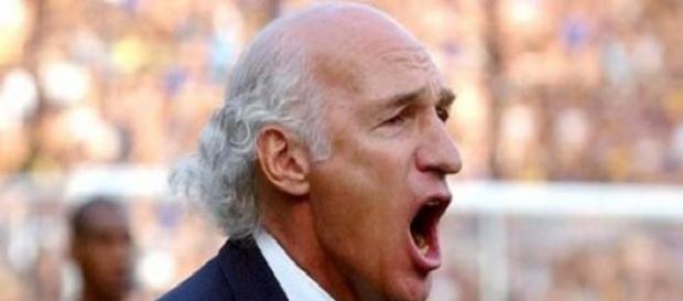 Carlos Bianchi llegaría al América Carlos Bianchi llegaría al América
