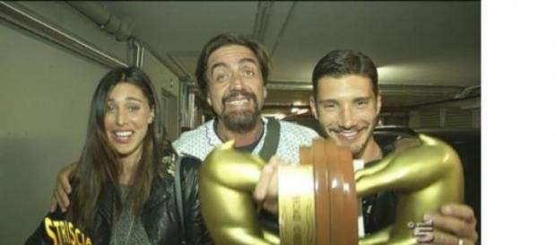 Ennesimo Tapiro per Belen Rodriguez e Stefano. Ennesimo Tapiro per Belen Rodriguez e Stefano.
