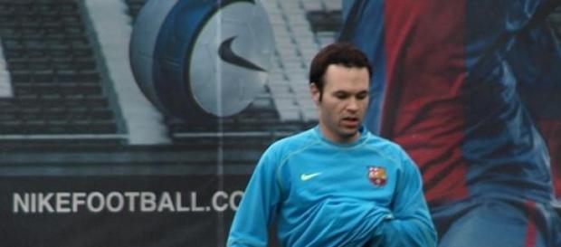 Iniesta estudia la carrera universitaria de INEF Iniesta estudia la carrera universitaria de INEF