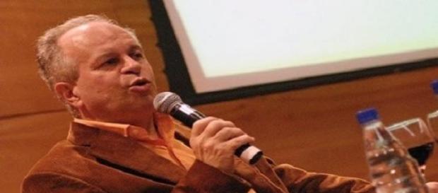 Janine é o novo Ministro da Educação Janine é o novo Ministro da Educação