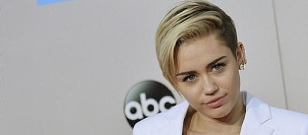 Miley Cyrus hat sich mit Patrick versöhnt. Miley Cyrus hat sich mit Patrick versöhnt.